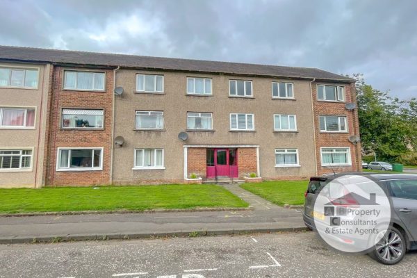 UNFURNISHED 3 Bed Top Floor Flat – Millburn Avenue, Renfrew