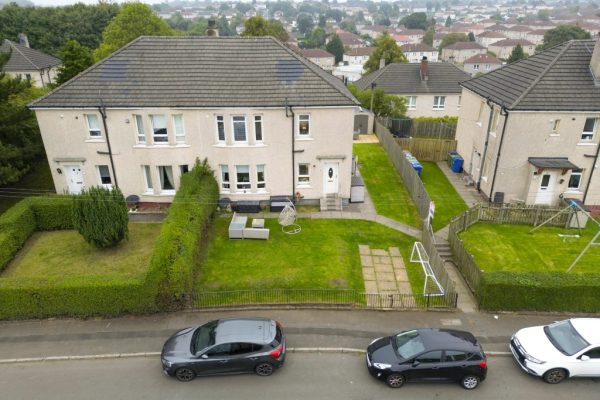 A 2 Bedroom Main Door Upper Cottage Flat With Floored And Lined Attic – Ravelston Street, Carntyne, Glasgow