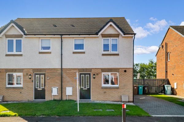 A Modern 3 Bedroom Semi Detached Villa – Bowhill Road, Chapelhall, North Lanarkshire