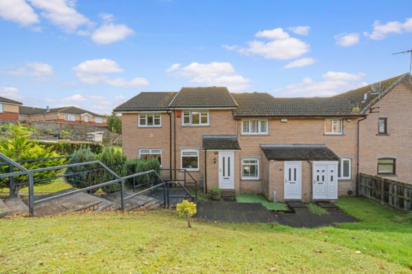 A Superbly Proportioned Extended 4 Bedroom, 2 En-Suite, End Terrace Villa – Hogarth Avenue, Carntyne, Glasgow