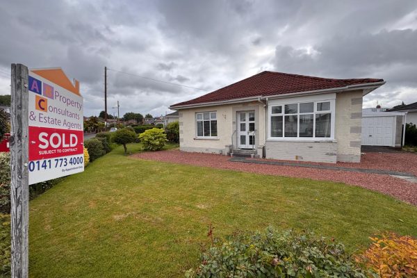 A 3 Bedroom Detached Bungalow On Good Size Corner Plot With Detached Garage – Wester Road, Mount Vernon, Glasgow