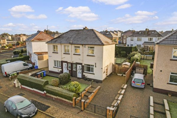 A Superbly Located 3 Bedroom Semi-Detached Villa – Barrachnie Road, Baillieston, Glasgow