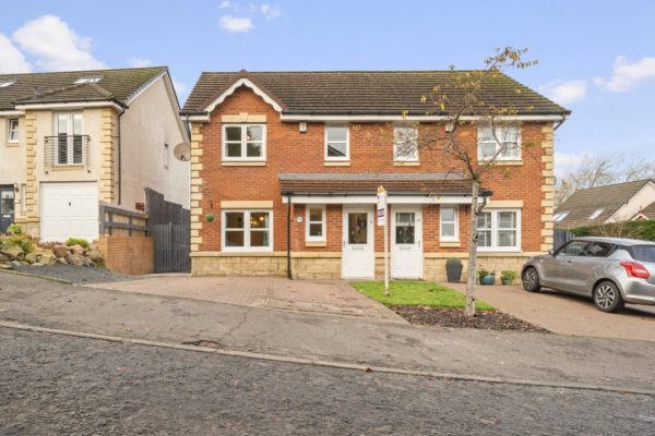 A Modern 3 Bedroom Semi Detached Villa – Leyland Wynd, Hamilton, Lanarkshire