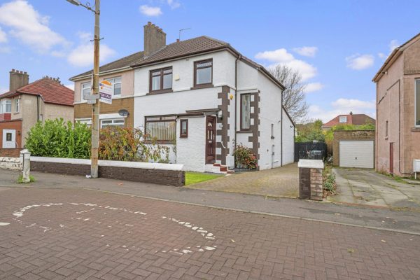 A Extended 3 Bedroom Semi-Detached Villa -Glasgow Road, Baillieston, Glasgow