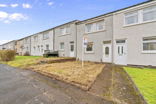 A Rarely Available 3 Bedroom Split Level Terraced Villa – Inishail Road, Garthamlock, G33 5QX