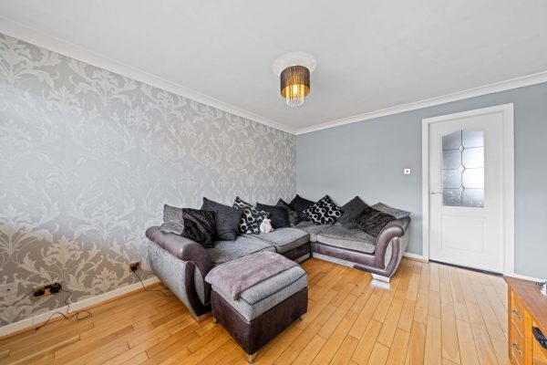 Two Bedroom Semi Detached Villa – Hayle Garden, Moodiesburn, Glasgow