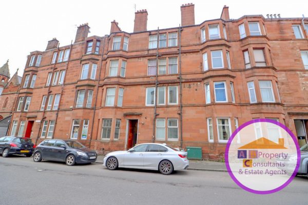 FURNISHED 1 Bed Top Floor Flat – Newlands Road, Cathcart