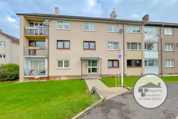 A Rarely Available 1 Bedroom Top Floor Flat – Banff Place, Westwood, East Kilbride