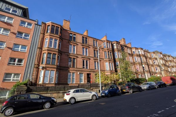 Fully Furnished 2 Bed Top Floor Flat – Whitehill Street, Dennistoun