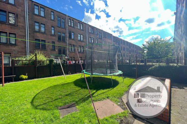 A Larger Style Red Sandstone 3 Bed Flat – Scott Street, Clydebank, Glasgow