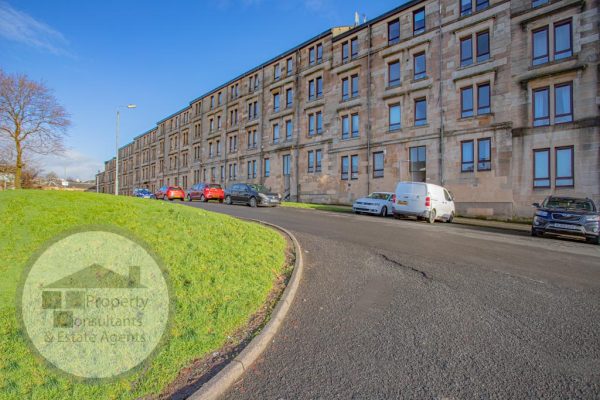 A 2 Bedroom Top Floor Flat – Cardross Street, Dennistoun, Glasgow