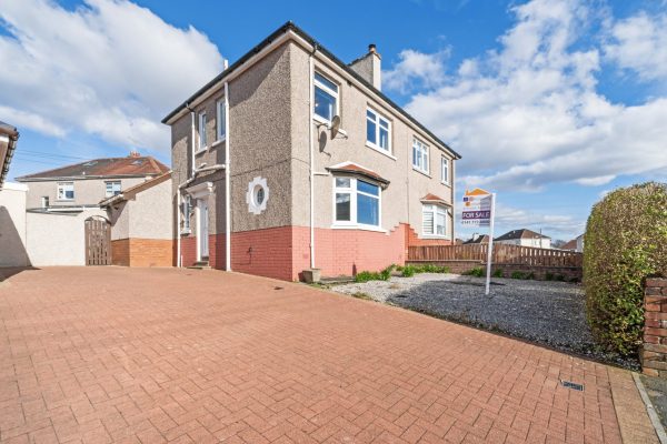 A Cleverly Extended 3 Bedroom Semi Detached Villa – Stephen Crescent, Garrowhill, Glasgow