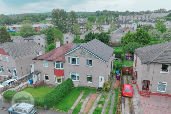 A 3 Bedroom Well Presented Main Door Lower Cottage Flat – Croftmont Avenue, Croftfoot, Glasgow