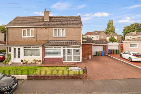 A Rarely Available Extended 3 Bedroom Semi-Detached Villa – Kirkinner Road, Mount Vernon, Glasgow