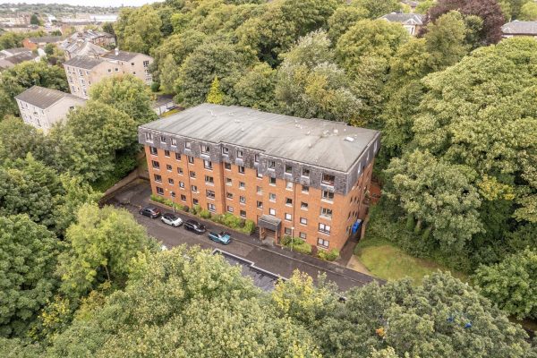 A 1 Bedroom Upper Flat – Camphill Avenue, Shawlands, Glasgow